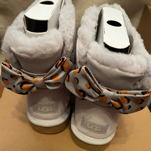 Ugg Minnie Bailey bow retro spots metal gray - Picture 1 of 13